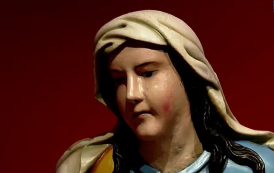 В Манеже Нижегородского кремля открылась выставка деревянных скульптур «Собор Святых»